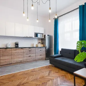  Apartment Fancy With Lift And A/c Poland